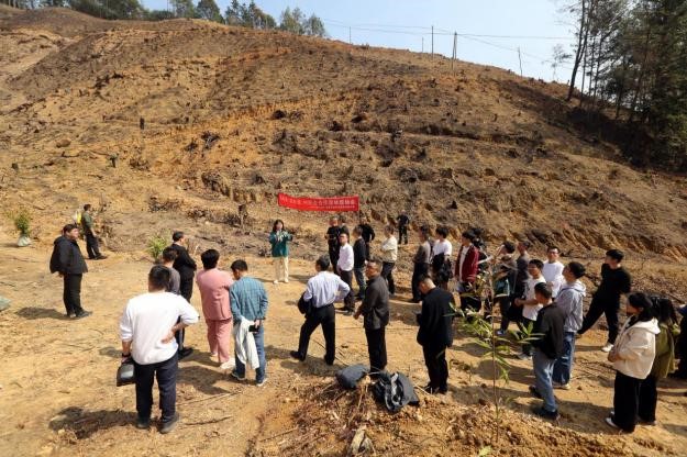 不負(fù)春光好，搶播萬畝林 ——將樂縣村企合作造林工作現(xiàn)場(chǎng)會(huì)在福建金森召開